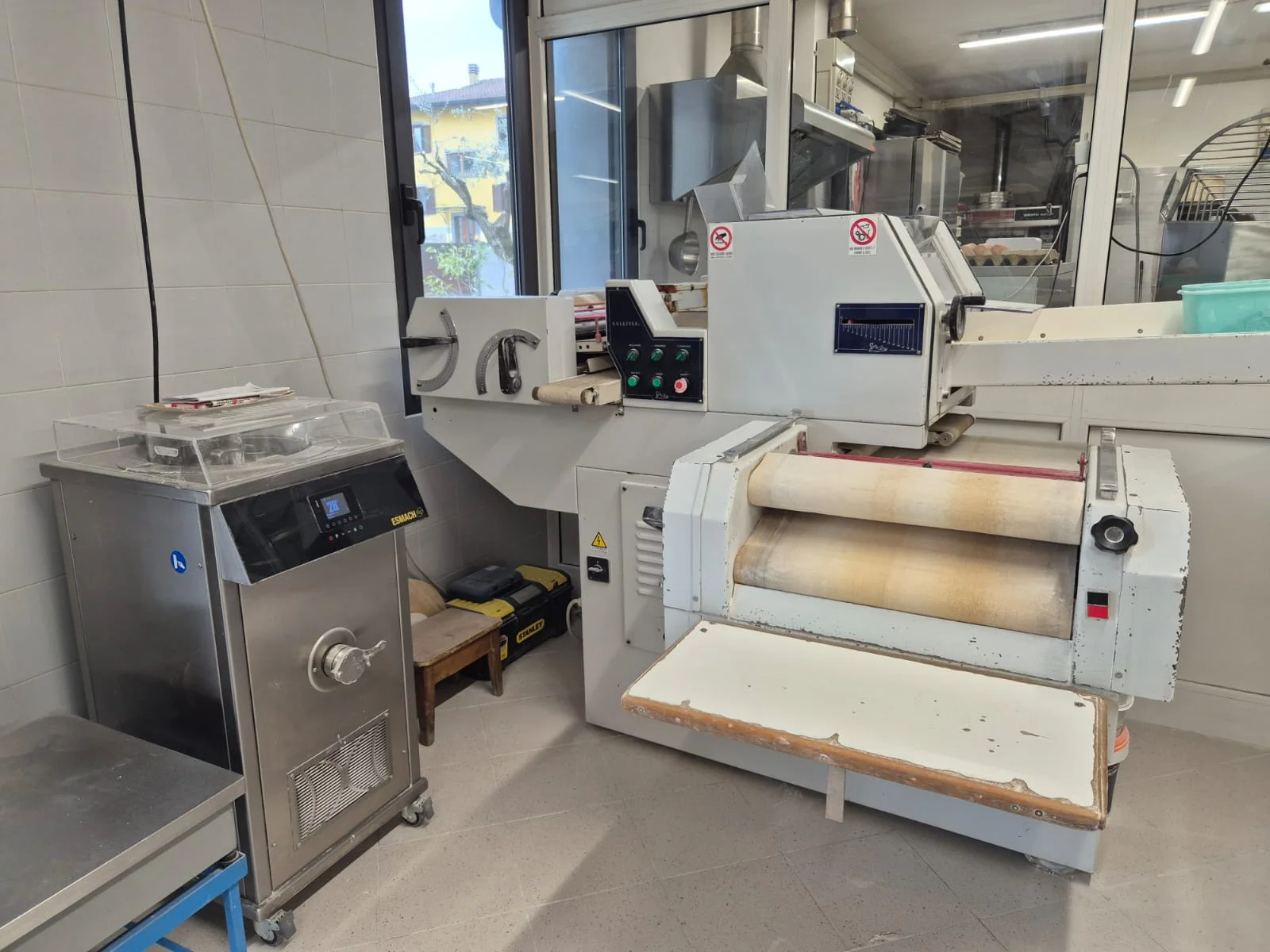 Sfogliatrice Bollinger nel laboratorio della Forneria Ferretti